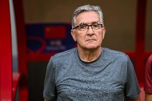津媒：距离东亚杯只剩3周，国足很可能将由临时教练组率队出战